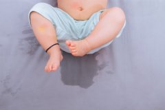 <b>南通借腹生子30万起-通过保护婴儿的小肚子来预防秋季腹泻的发生</b>
